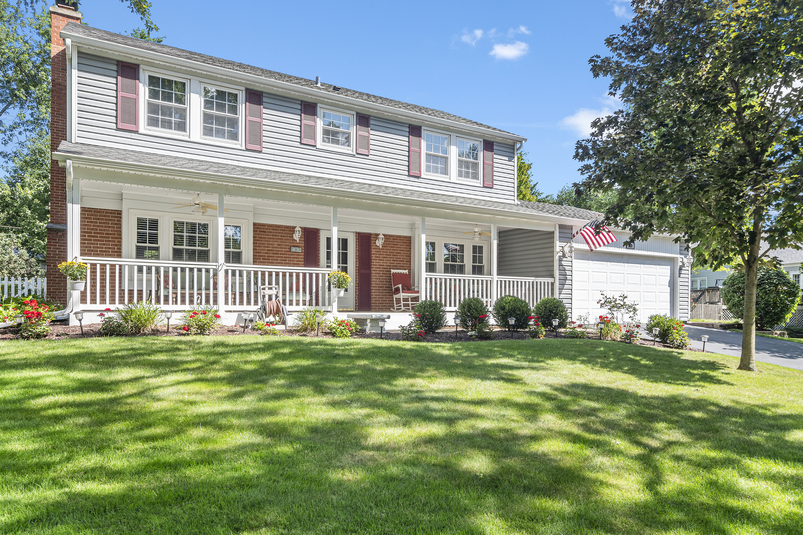 73 Foxcroft Road Naperville, IL 60565 - Photo 37 of 37 front view of a house with a yard
