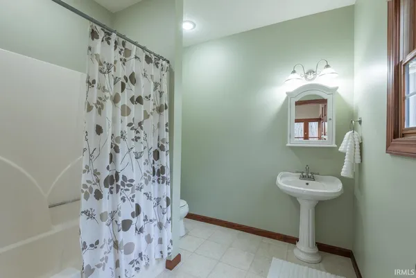 $918,000 | 9950 Tailwater Drive, Bloomington, IN 47401