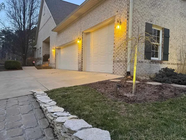 $918,000 | 9950 Tailwater Drive, Bloomington, IN 47401