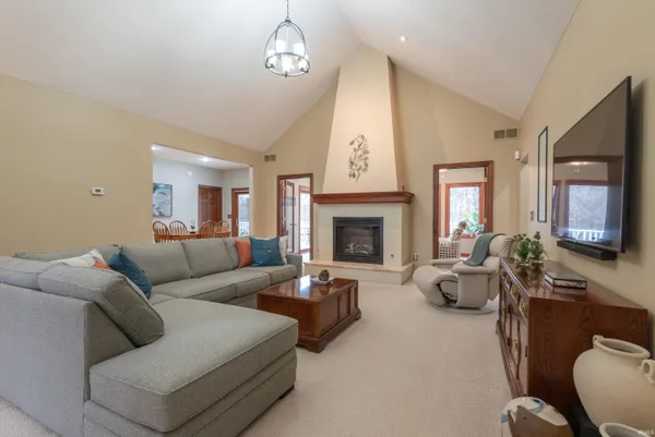 $918,000 | 9950 Tailwater Drive, Bloomington, IN 47401