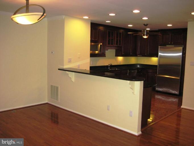 1999 Lakeport Way Reston, VA 20191 - Photo 4 of 21 Remodeled Kitchen and Dining Room