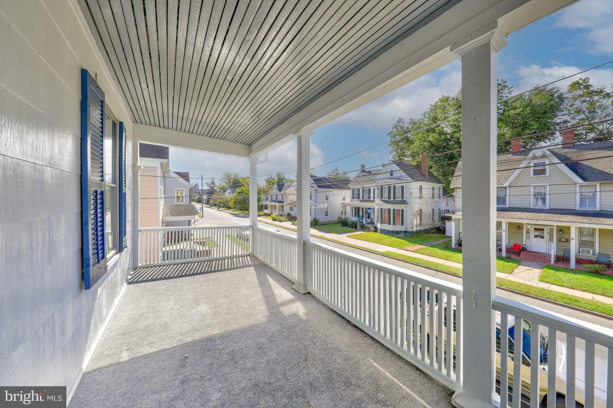 817 Locust Street Cambridge, MD 21613 - Photo 25 of 44 a view of a house with a swimming pool