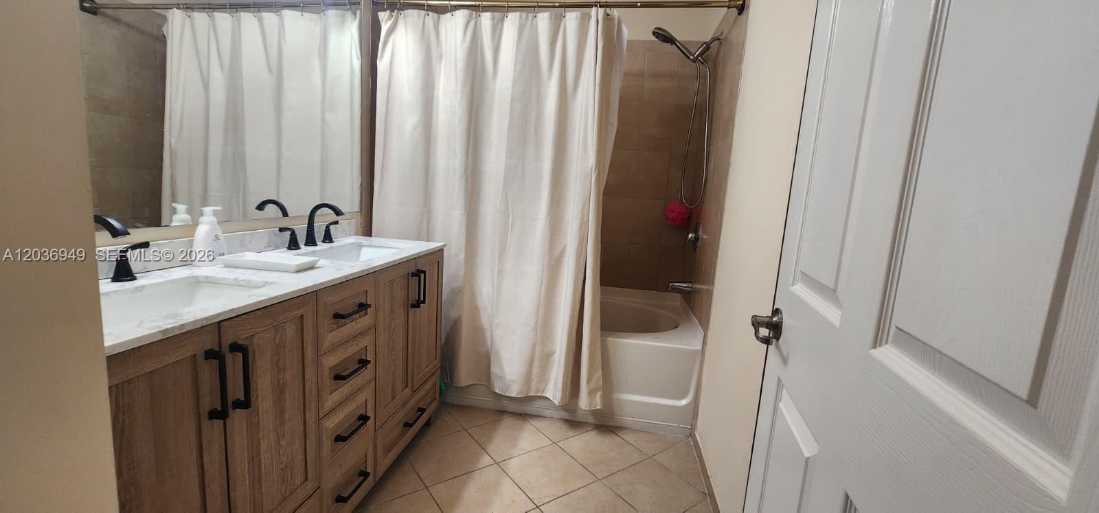 11601 Northwest 89th Street, Unit 113 Doral, FL 33178 - Photo 14 of 17