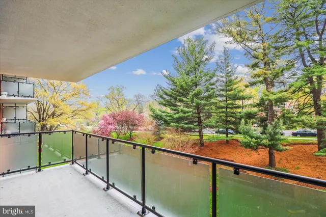 $315,000 | 4201 Cathedral Avenue Northwest, Unit 507W, Washington, DC 20016