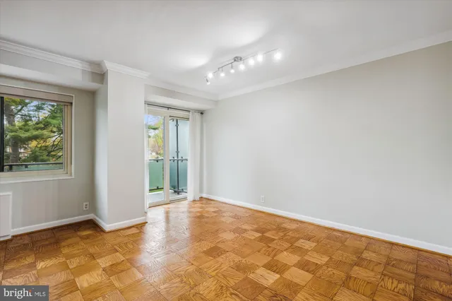 $315,000 | 4201 Cathedral Avenue Northwest, Unit 507W, Washington, DC 20016