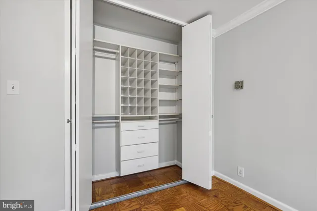 $315,000 | 4201 Cathedral Avenue Northwest, Unit 507W, Washington, DC 20016