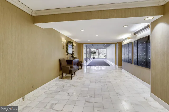 $315,000 | 4201 Cathedral Avenue Northwest, Unit 507W, Washington, DC 20016