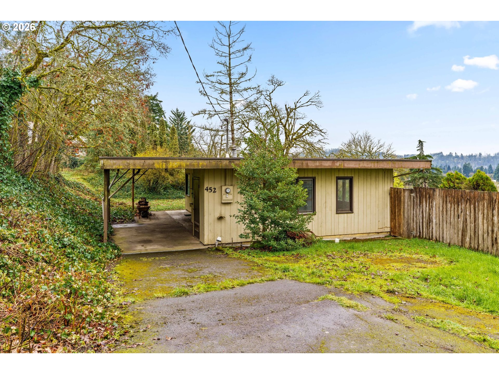 452 South 4th Street Springfield, OR 97477 - Photo 2 of 25