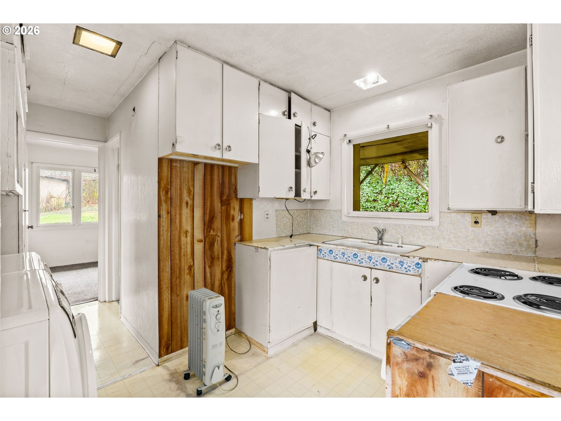 452 South 4th Street Springfield, OR 97477 - Photo 10 of 25