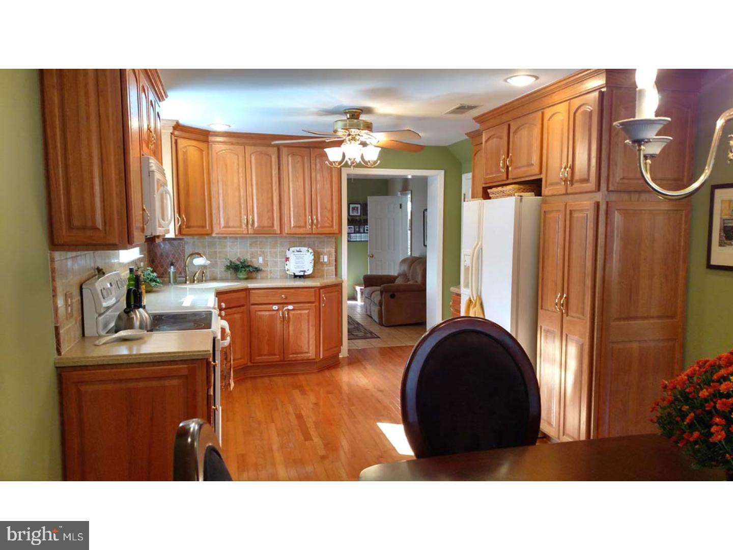 122 Ashwood Road Springfield, PA 19064 - Photo 8 of 25