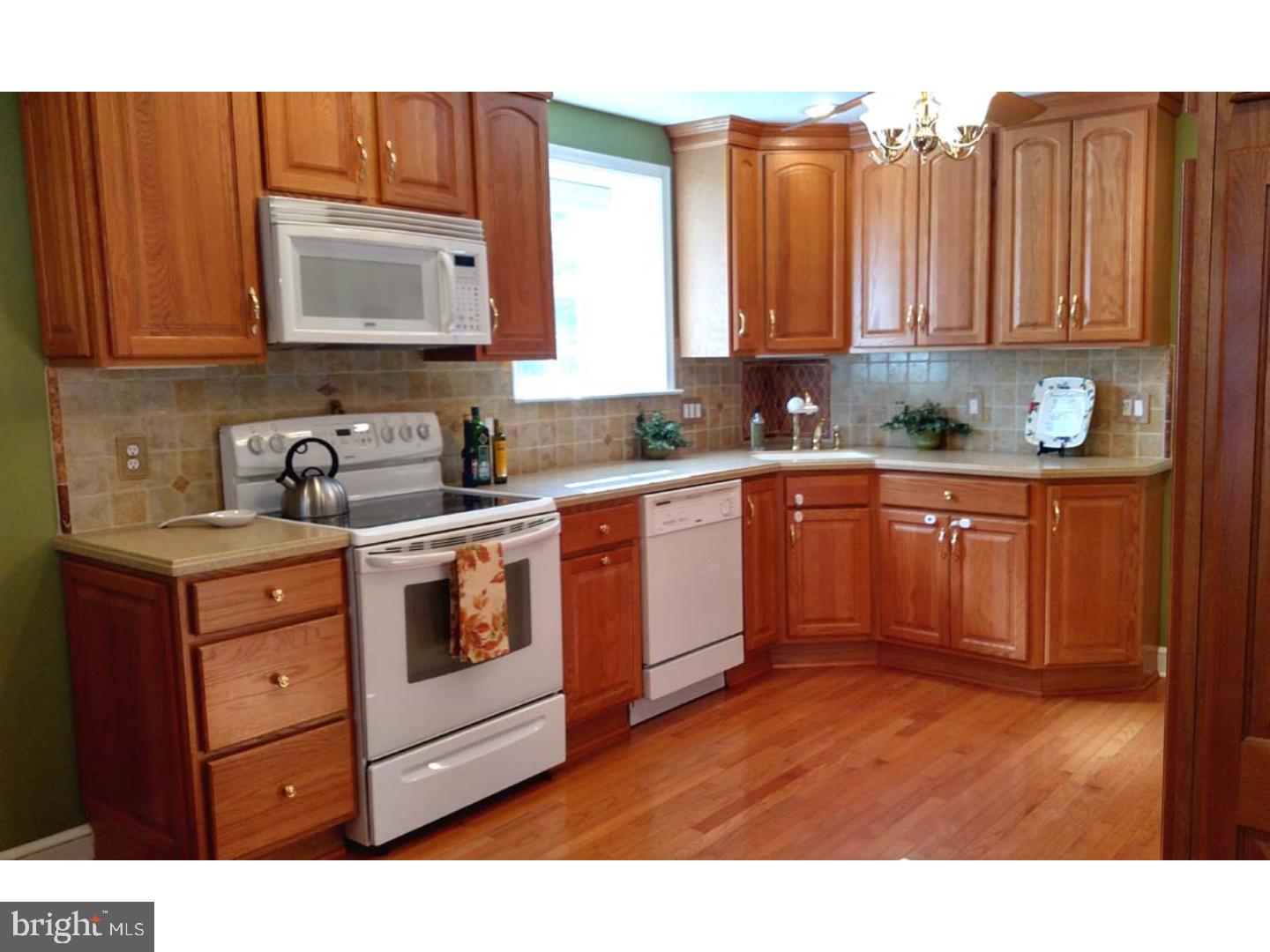 122 Ashwood Road Springfield, PA 19064 - Photo 9 of 25