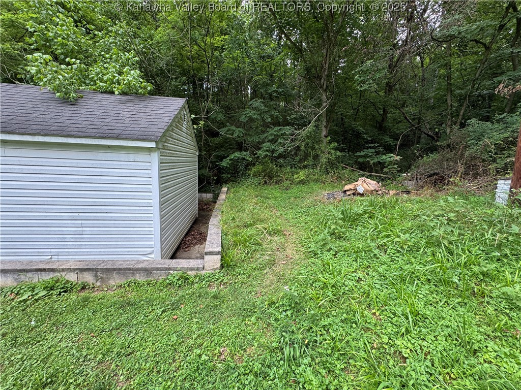 913 Charleston Road Point Pleasant, WV 25550 - Photo 32 of 37 Gallery Image 32