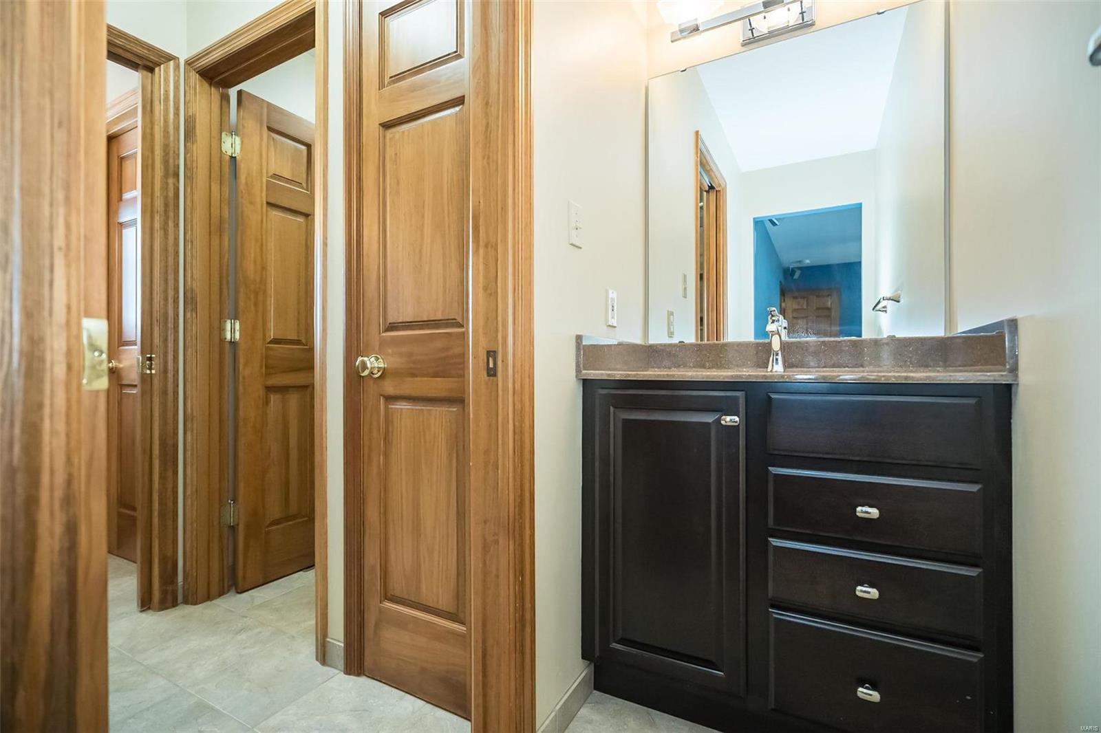 1249 Bluffview Ridge Drive Chesterfield, MO 63005 - Photo 45 of 71 Gallery Image 45