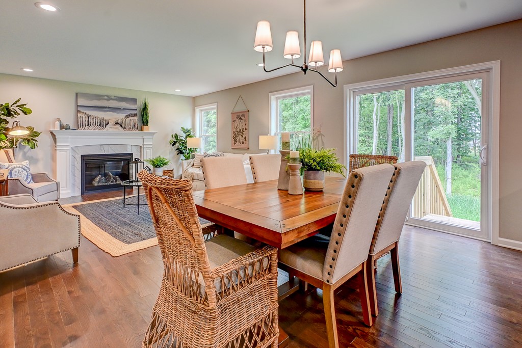 7010 Cooper Place Farmington, NY 14425 - Photo 2 of 17