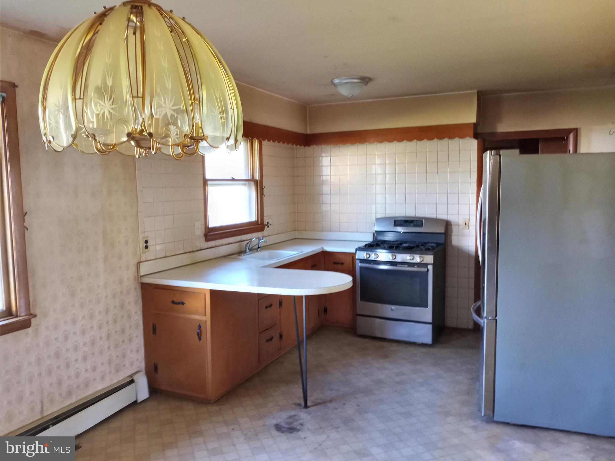 817 Welsh Road Philadelphia, PA 19115 - Photo 5 of 16