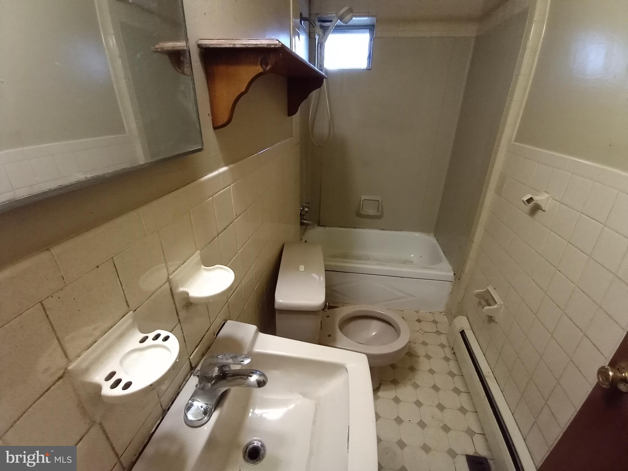 817 Welsh Road Philadelphia, PA 19115 - Photo 7 of 16