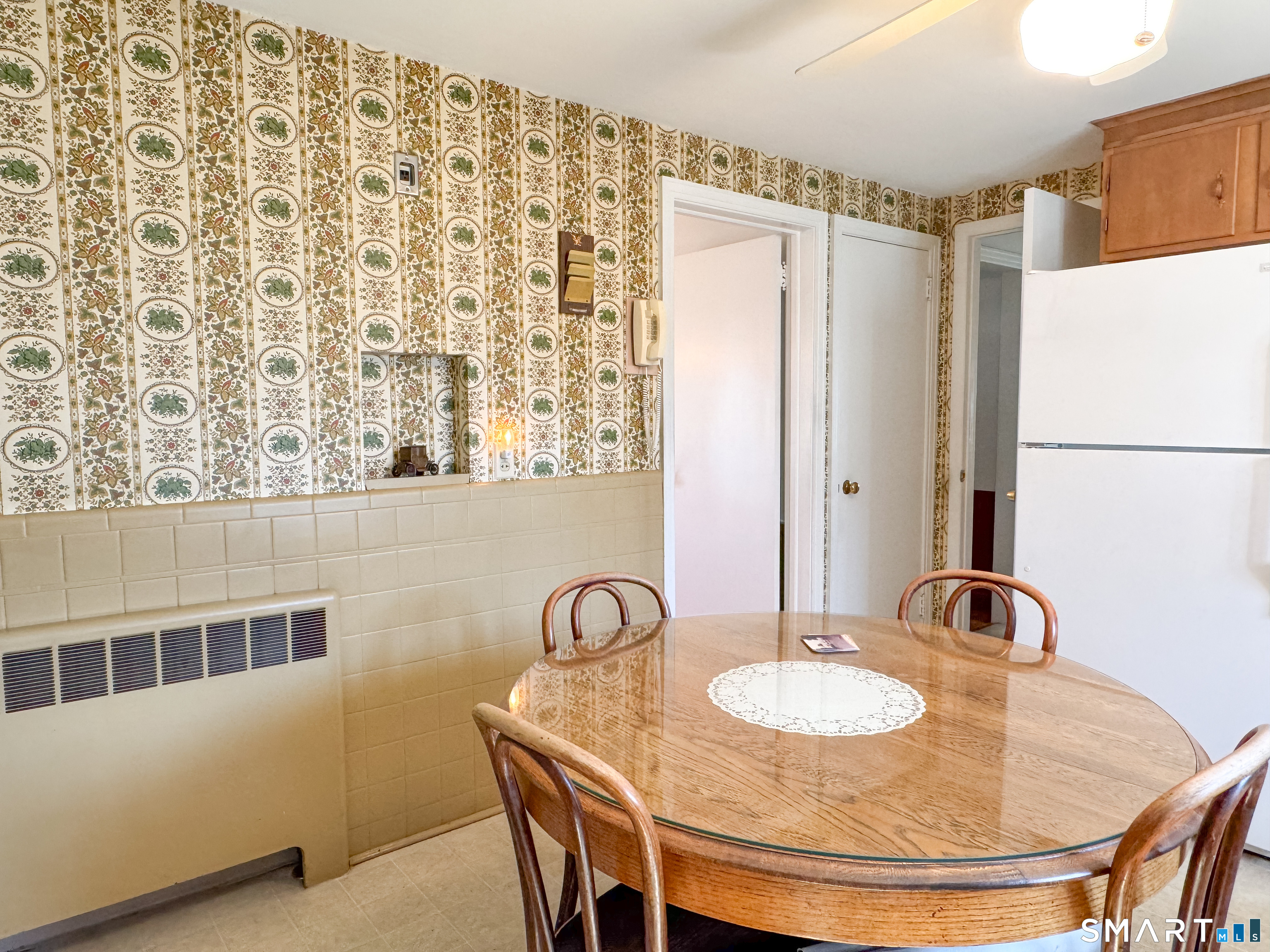 298 Murray Street Meriden, CT 06450 - Photo 19 of 40