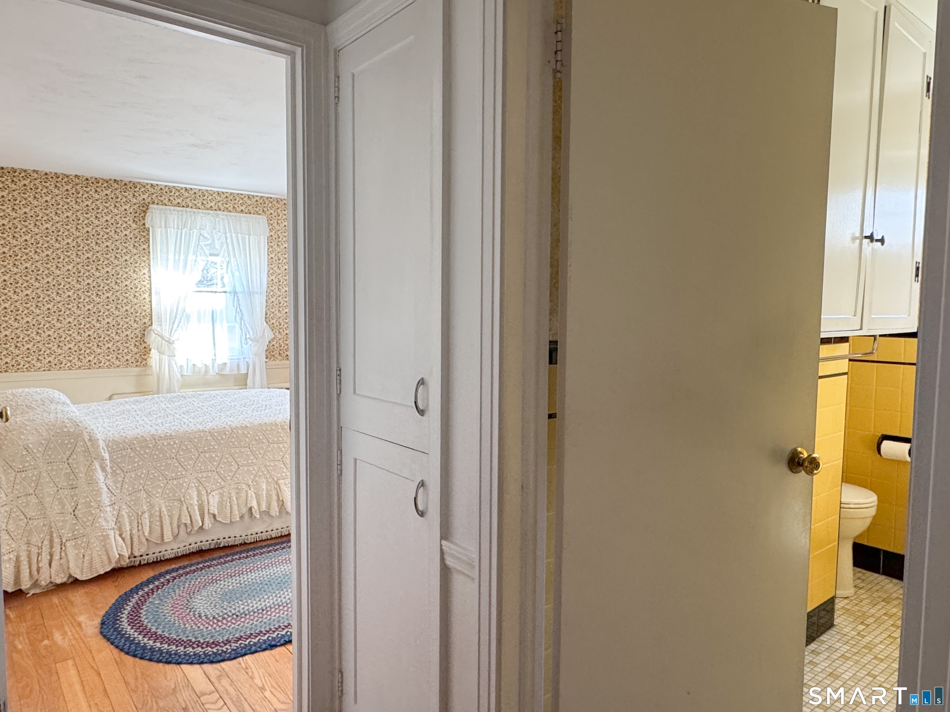 298 Murray Street Meriden, CT 06450 - Photo 20 of 40