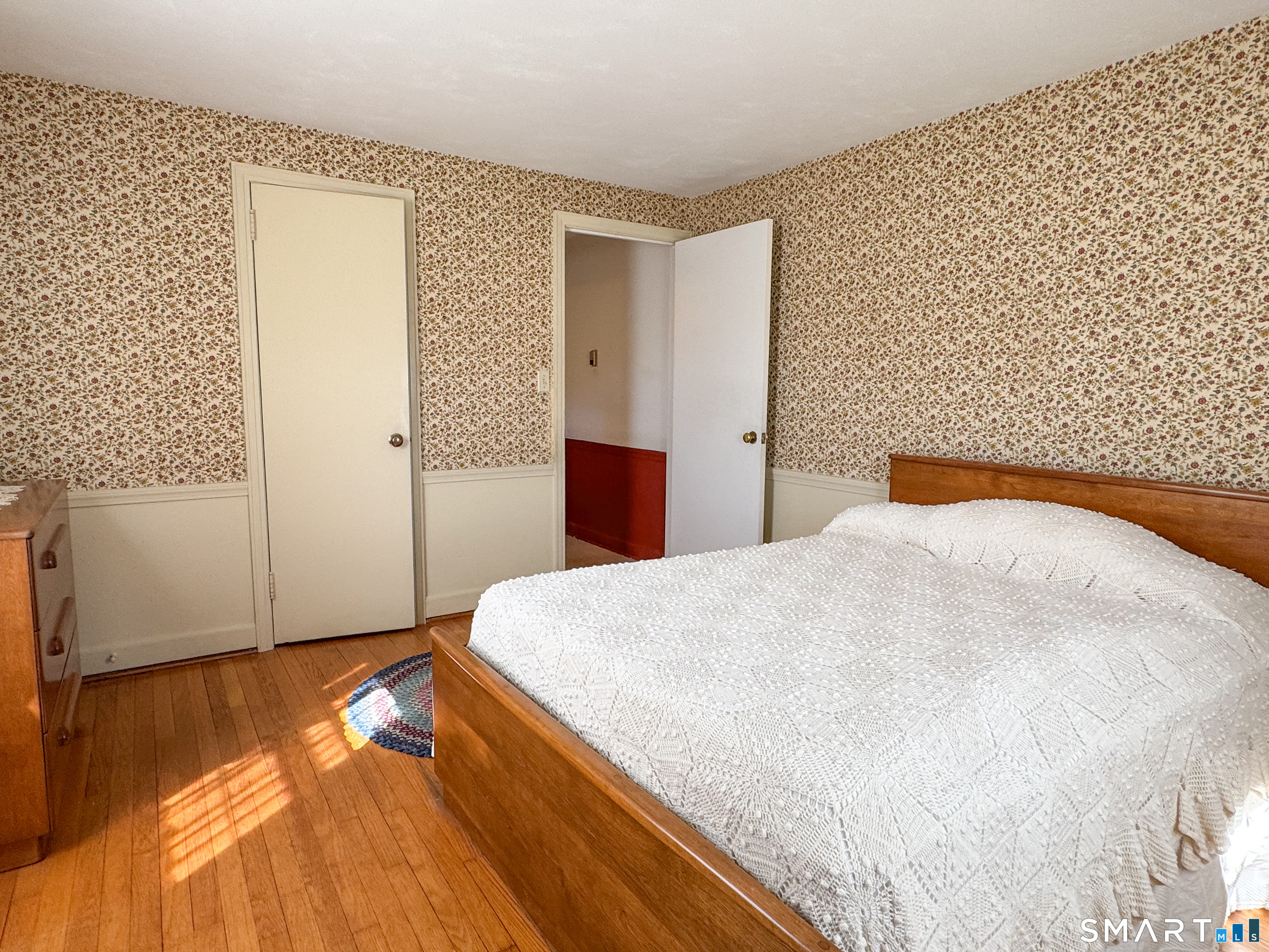 298 Murray Street Meriden, CT 06450 - Photo 23 of 40