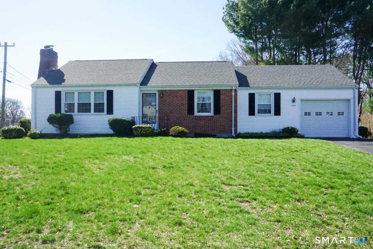 298 Murray Street Meriden, CT 06450 - Photo 3 of 40