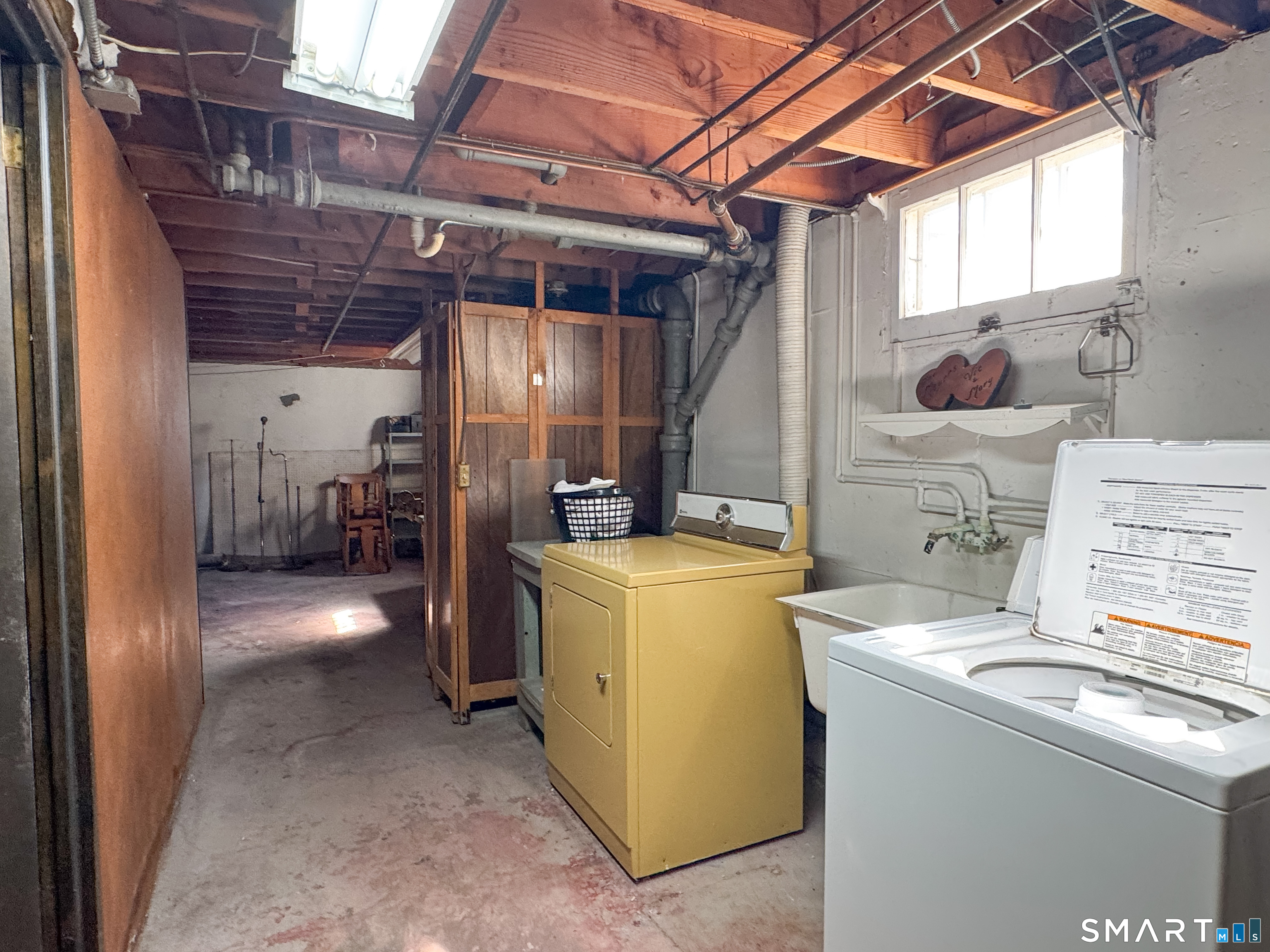 298 Murray Street Meriden, CT 06450 - Photo 32 of 40