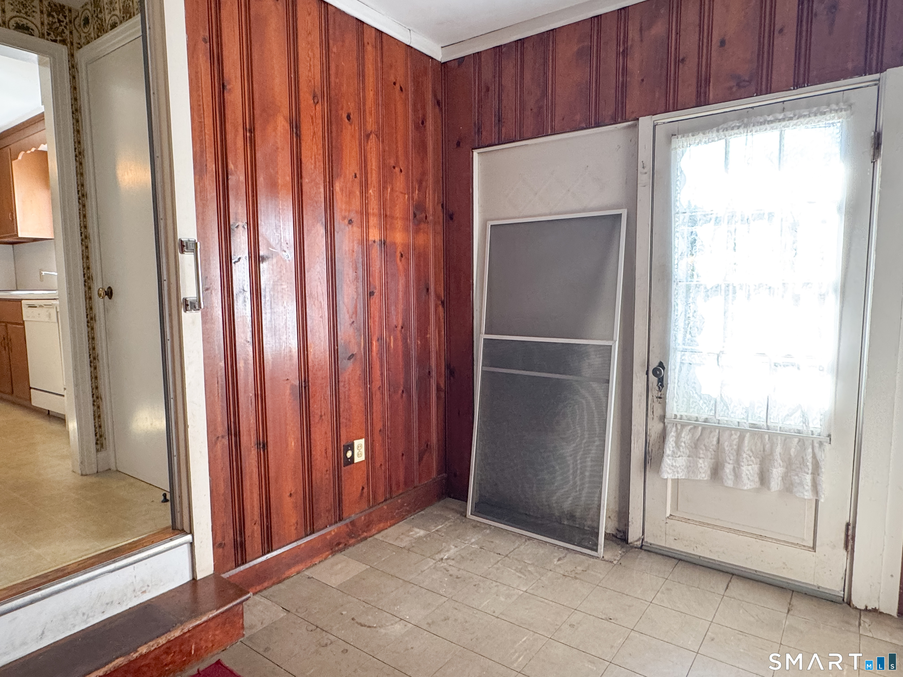 298 Murray Street Meriden, CT 06450 - Photo 35 of 40