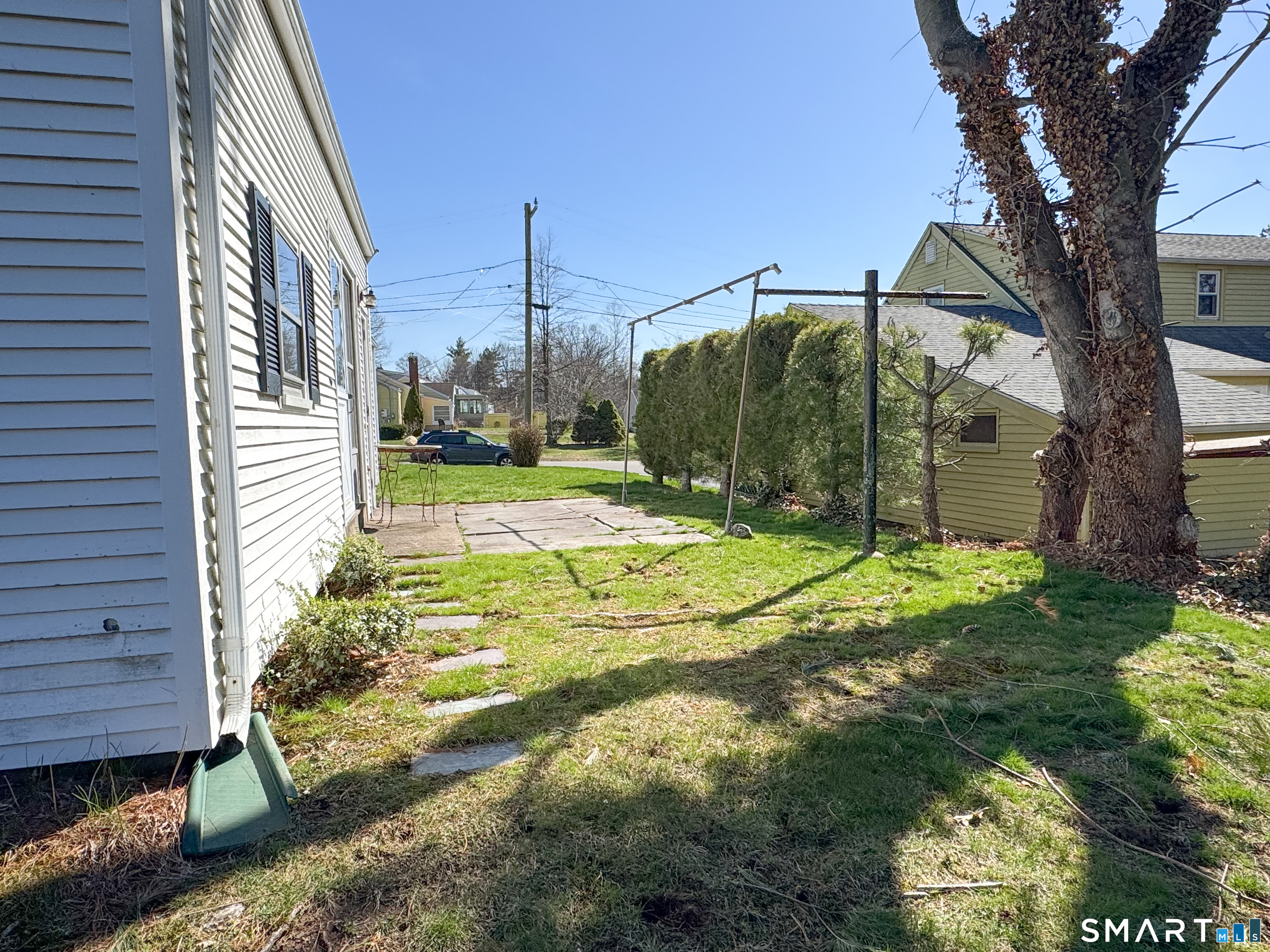 298 Murray Street Meriden, CT 06450 - Photo 38 of 40