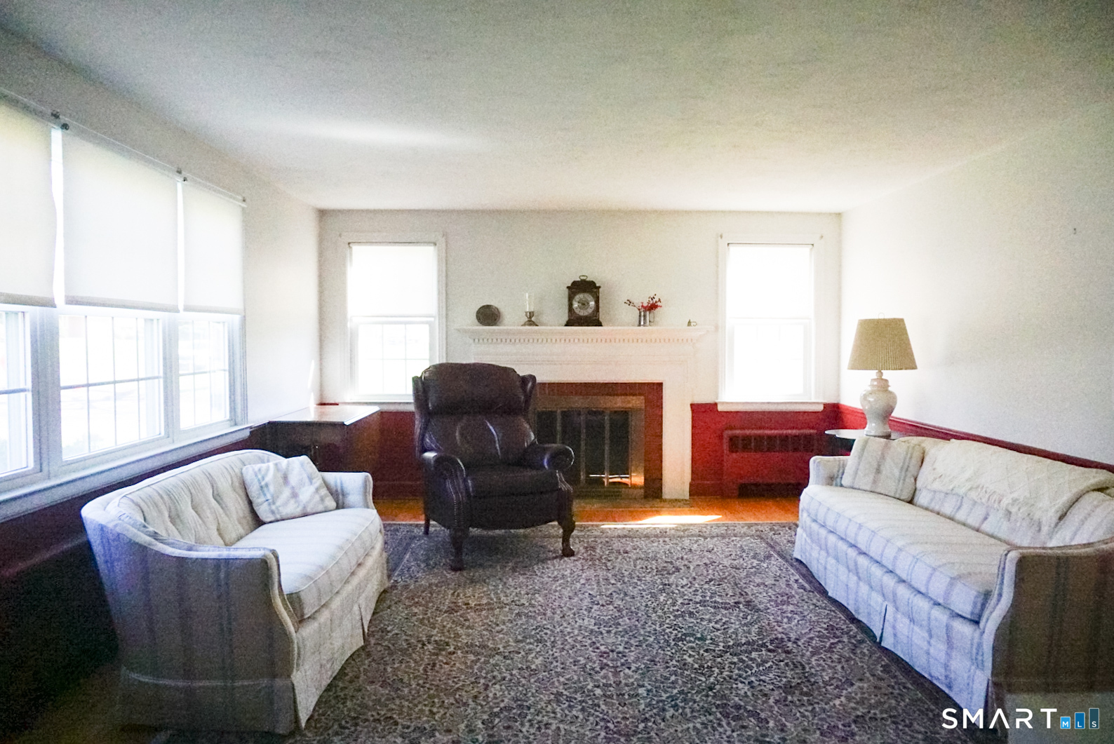 298 Murray Street Meriden, CT 06450 - Photo 6 of 40