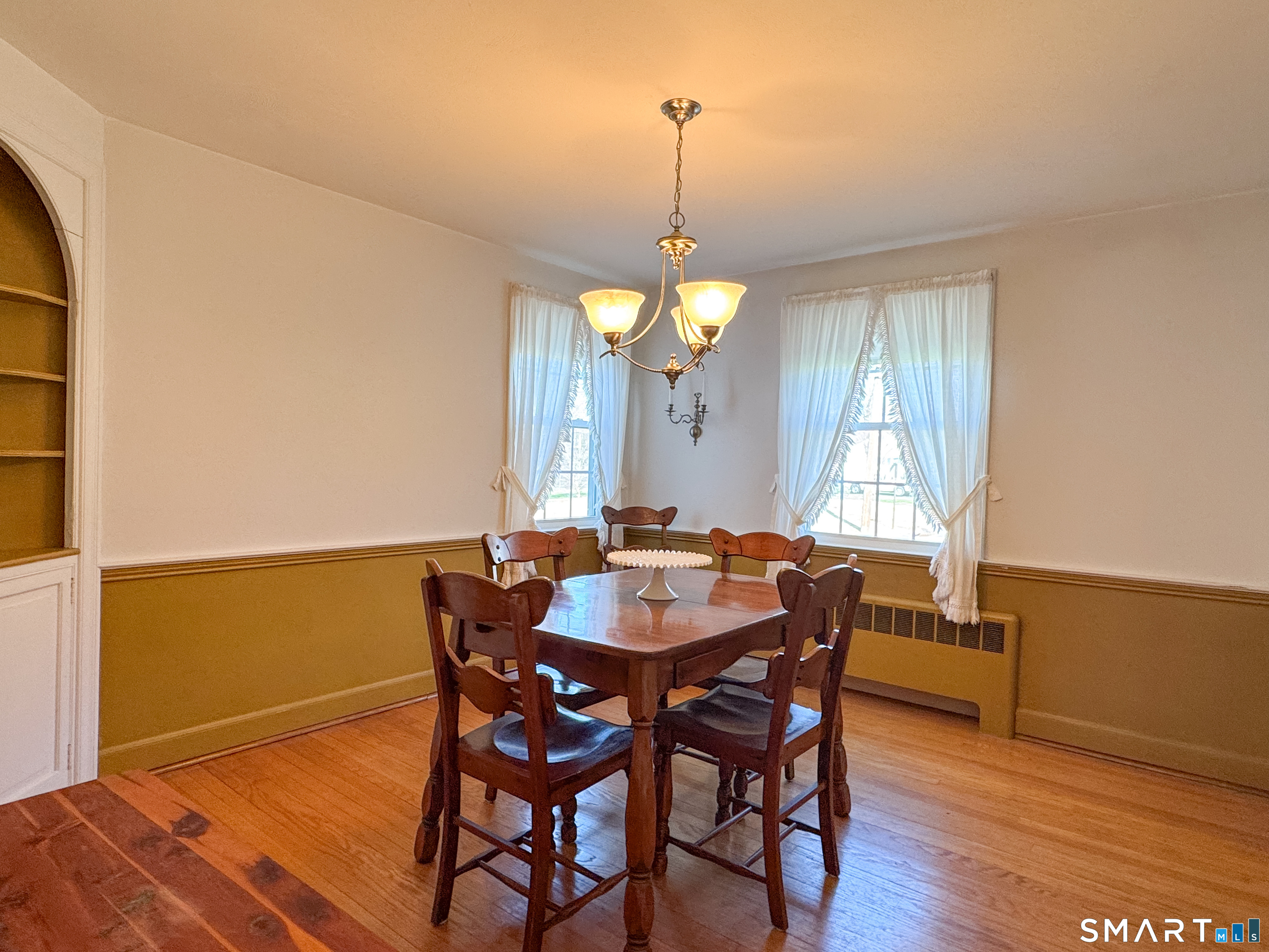 298 Murray Street Meriden, CT 06450 - Photo 10 of 40