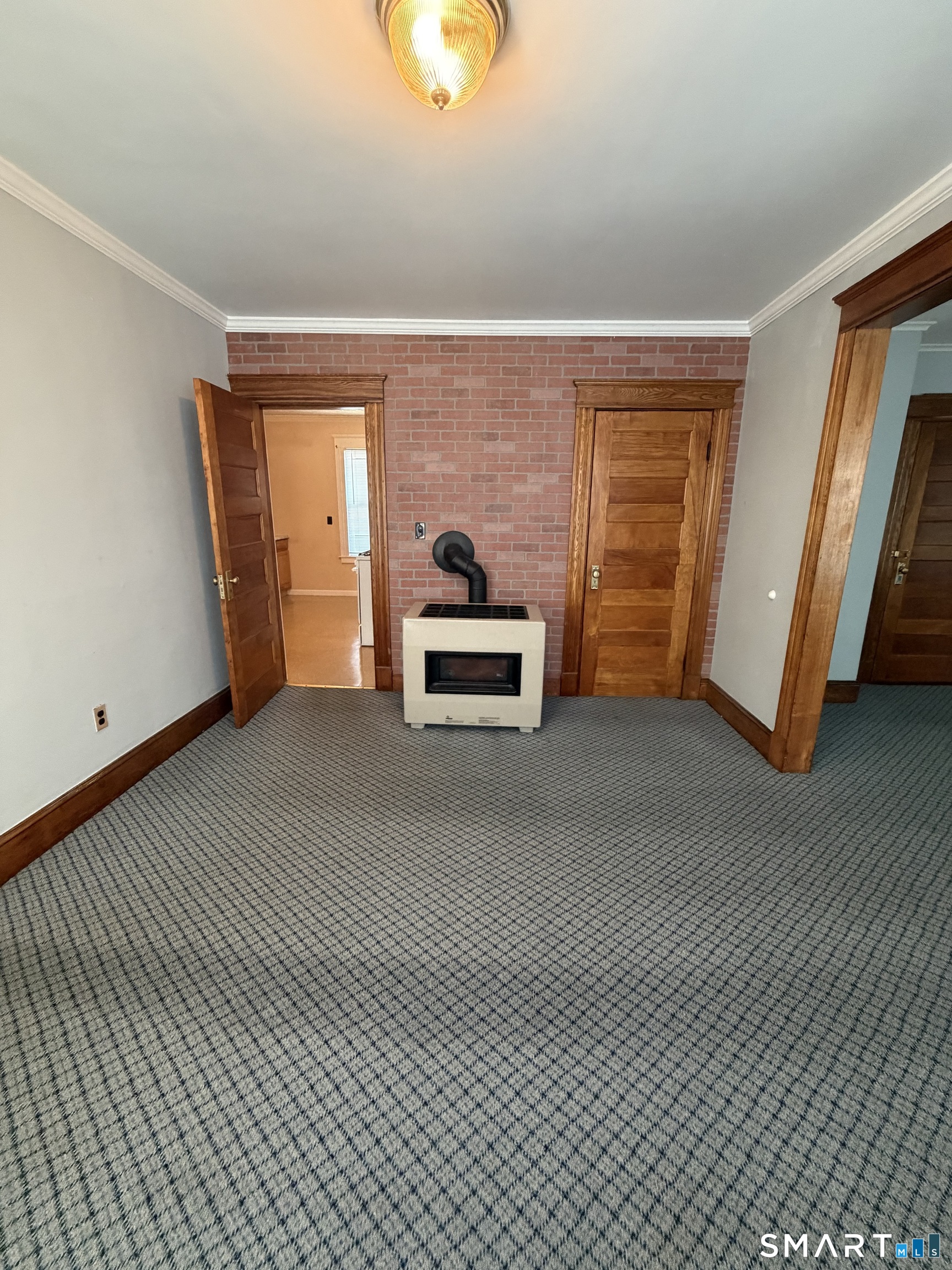 9 Pierpont Street, Unit 2 Waterbury, CT 06708 - Photo 5 of 15