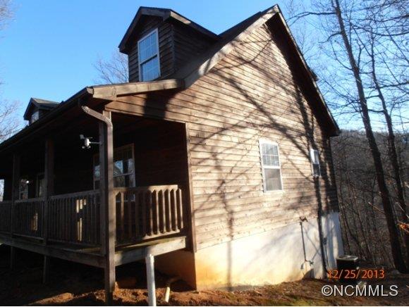 3633 Howard Gap Road Saluda, NC 28773 - Photo 2 of 6 Gallery Image 2