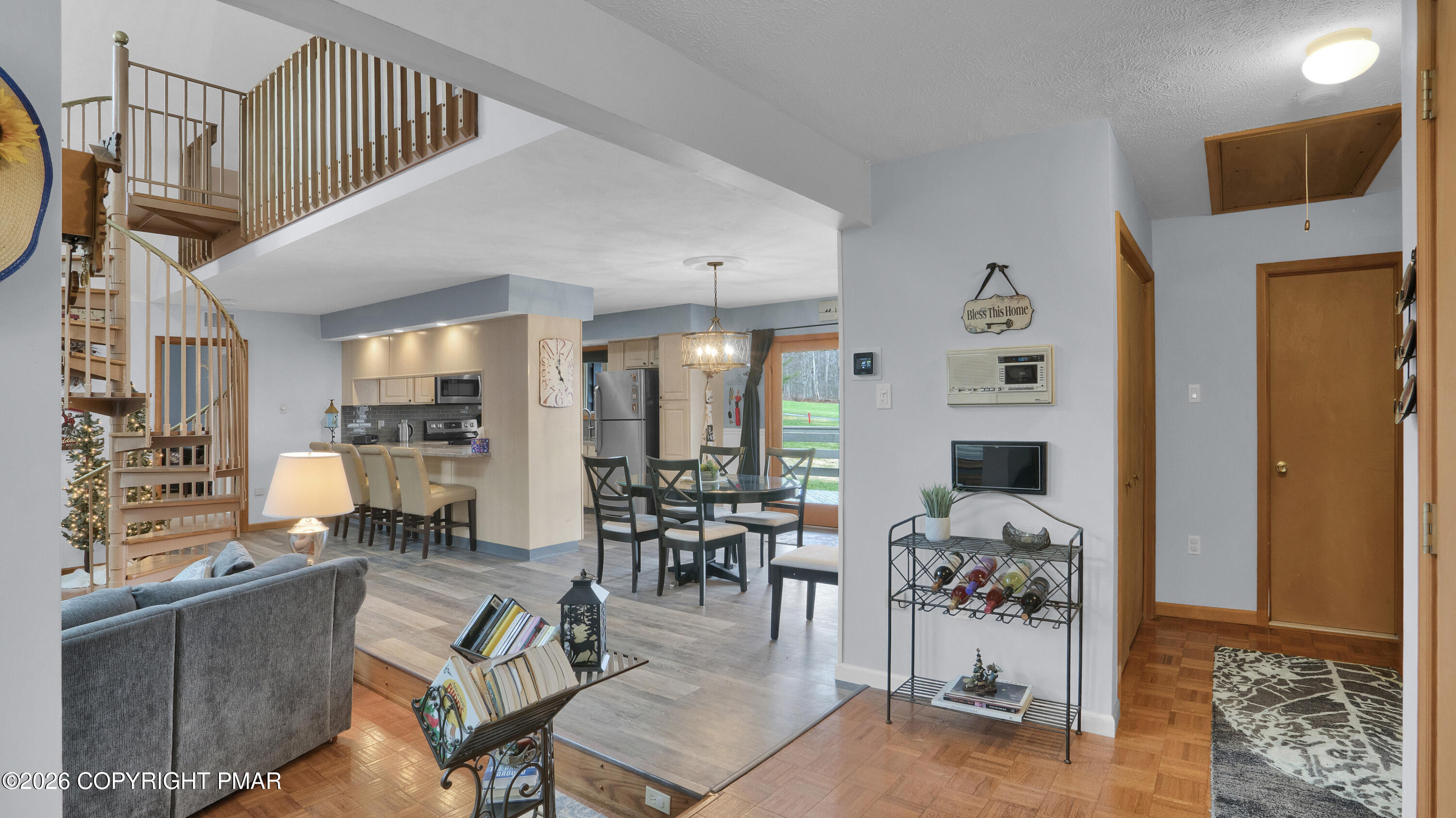 33 Rockridge Road Lake Harmony, PA 18624 - Photo 5 of 51 DSC02144