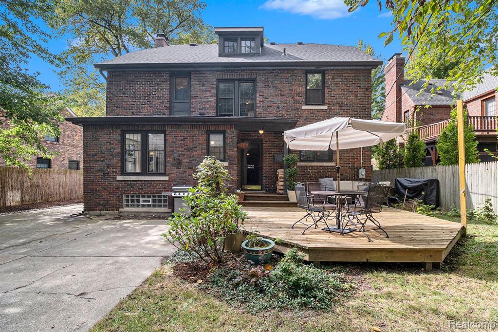 1332 Bedford Road Grosse Pointe Park, MI 48230 - Photo 32 of 39