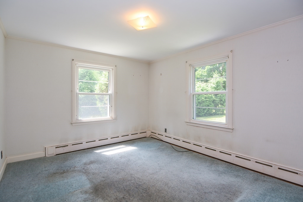 41 Russell Road Framingham, MA 01702 - Photo 15 of 36 Gallery Image 15