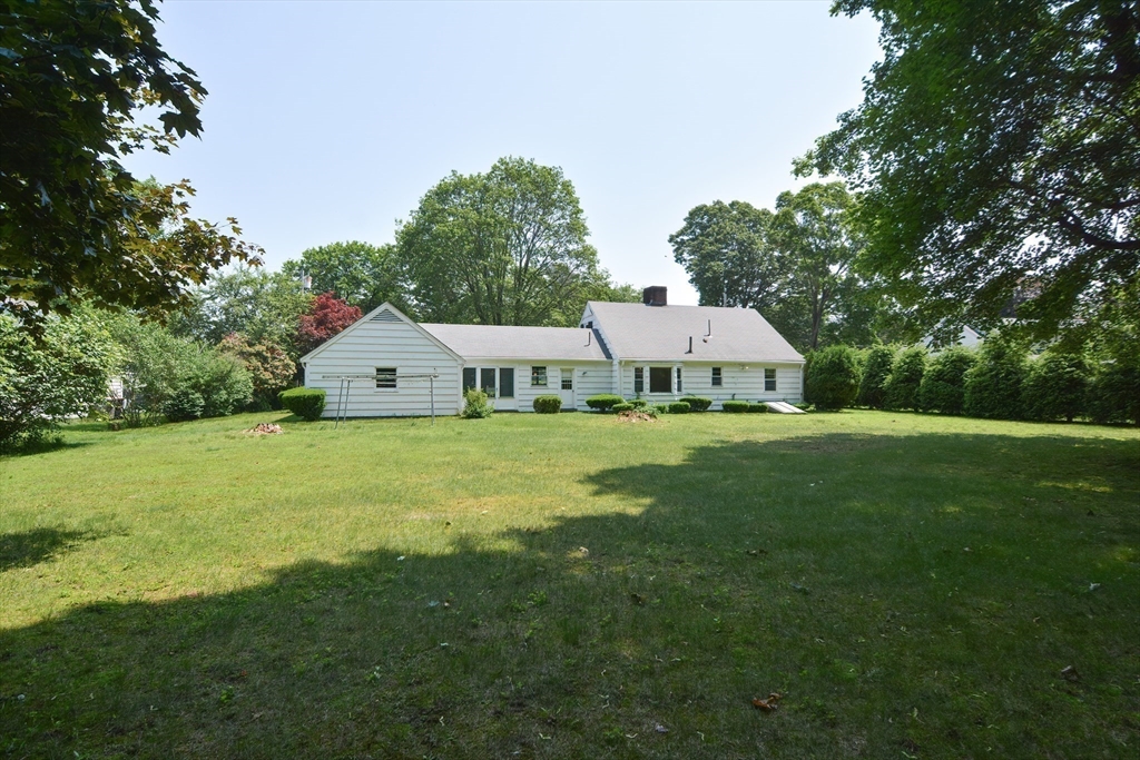 41 Russell Road Framingham, MA 01702 - Photo 35 of 36 Gallery Image 35