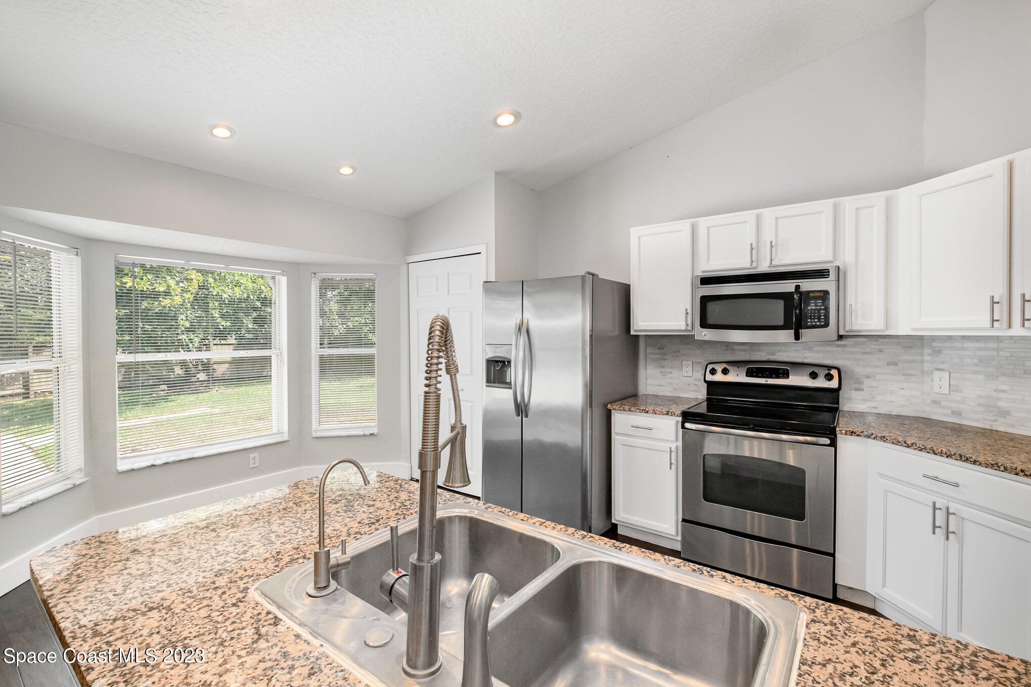 2852 Digby Road Southeast Palm Bay, FL 32909 - Photo 11 of 26 012_dscf0064-edit