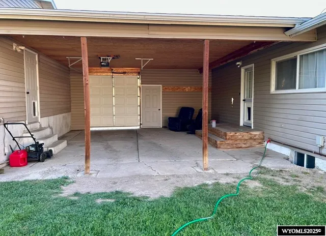 $325,000 | 721 Ash Avenue, Kemmerer, WY 83101