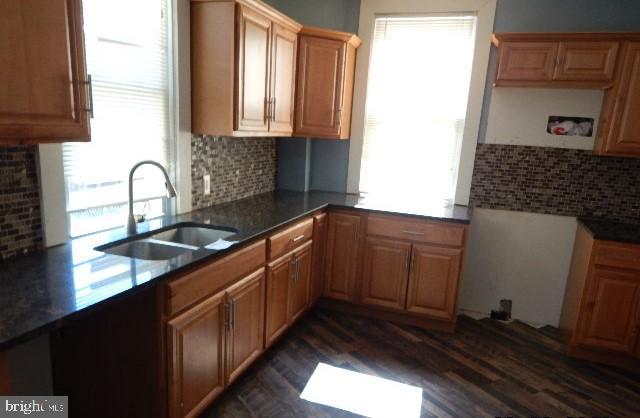 6765 Woodley Road Baltimore, MD 21222 - Photo 13 of 25 Gallery Image 13
