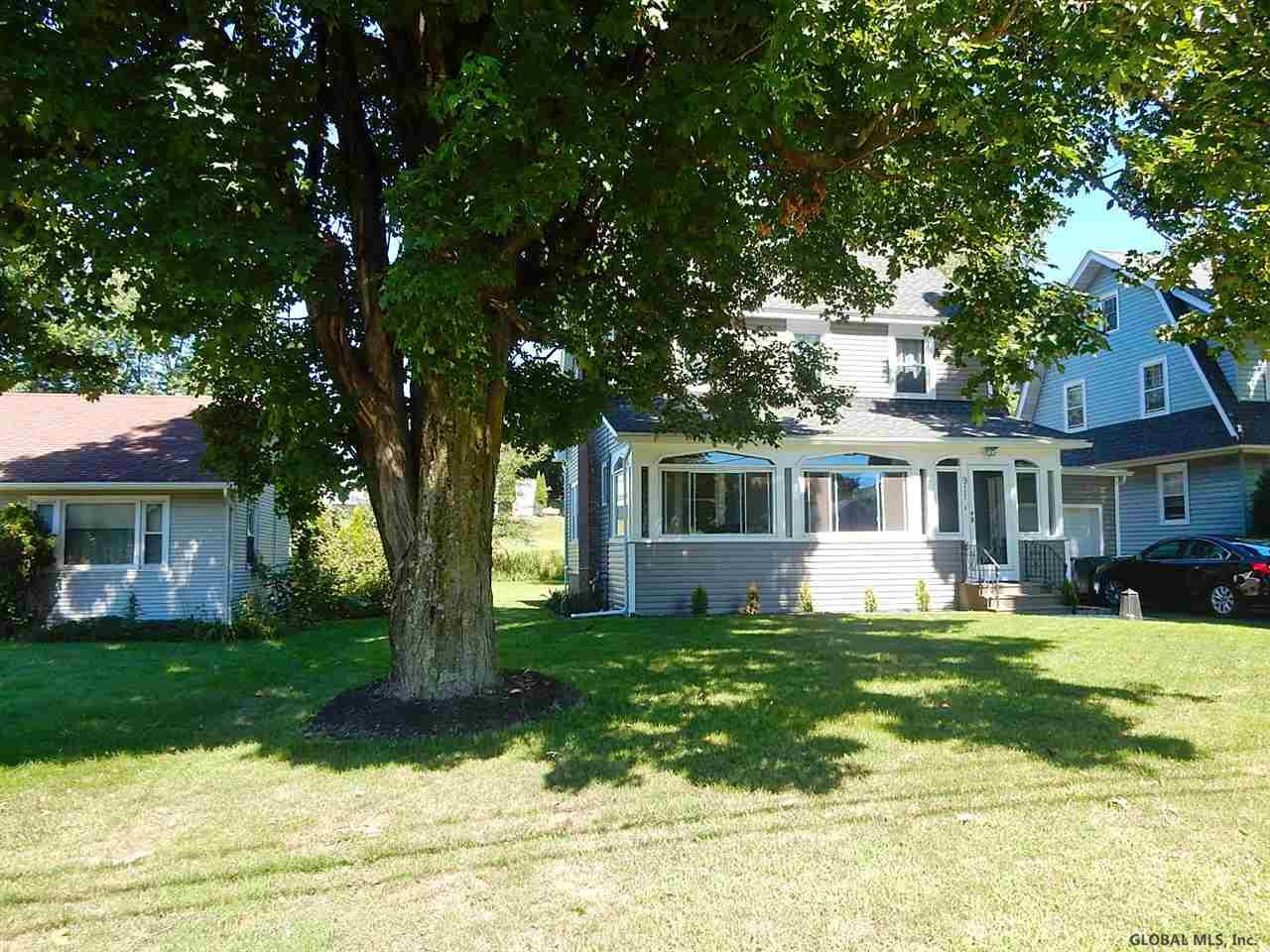 911 Hoosick Road Brunswick, NY 12180 - Photo 2 of 14 Photo 2