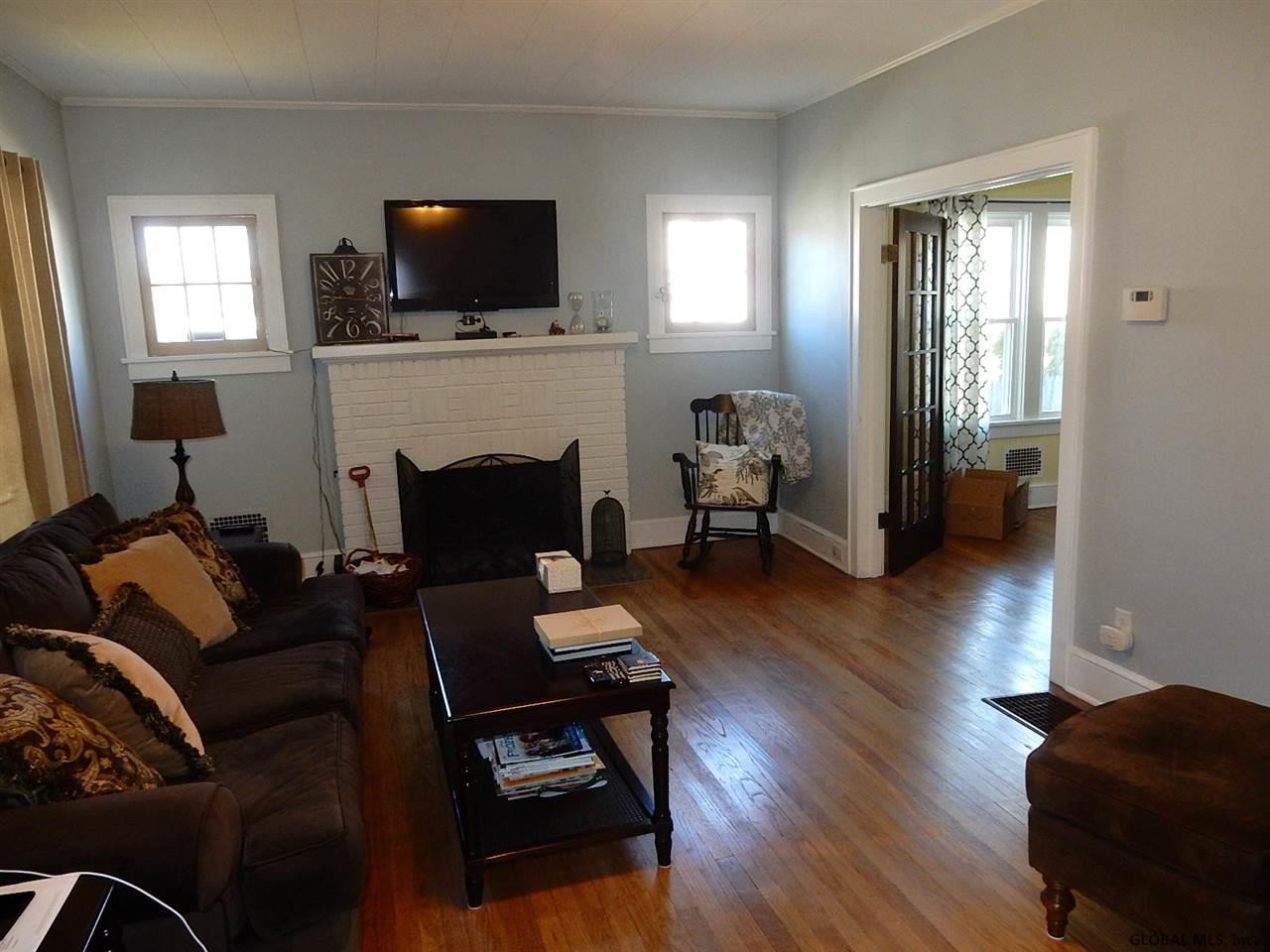 911 Hoosick Road Brunswick, NY 12180 - Photo 5 of 14 Photo 5