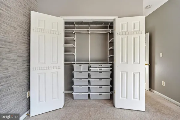 walk in closet