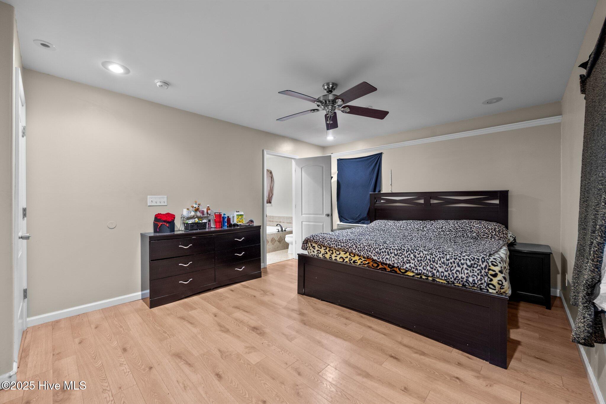100 Pineview Road Jacksonville, NC 28546 - Photo 21 of 48 21-web-or-mls-_Z728099