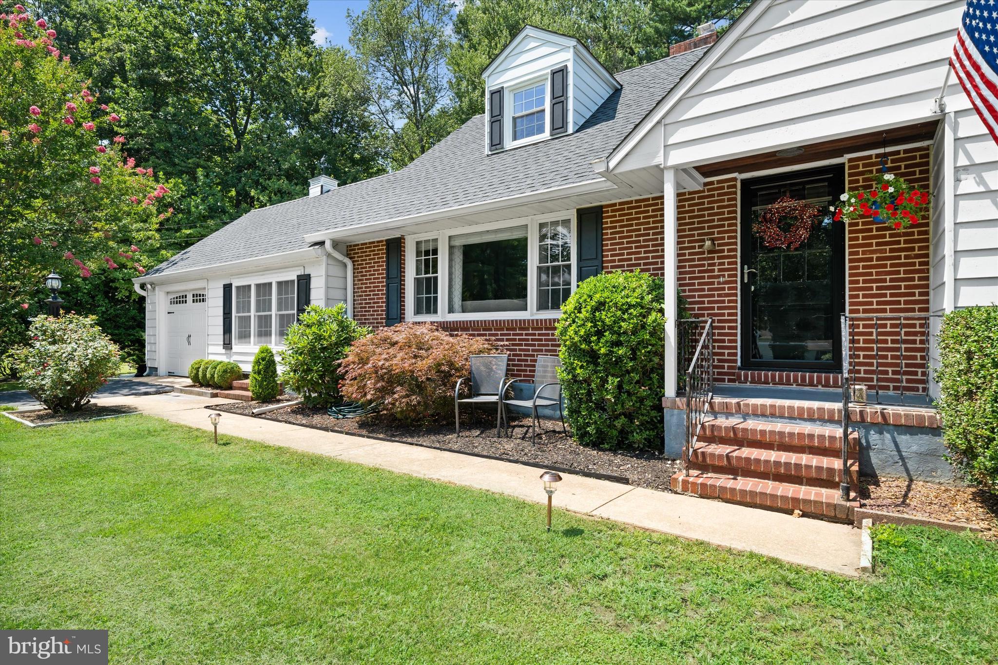 1 Oak Road Elkton, MD 21921 - Photo 7 of 37 Beautiful Curb Appeal