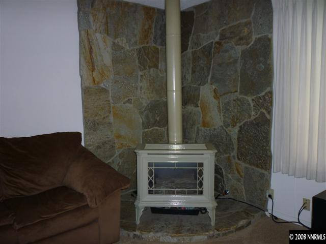 715 Rolando Way Carson City, NV 89701 - Photo 5 of 9 Photo 5