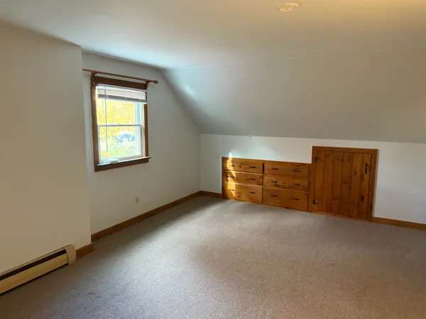 $324,000 | 70 Stagecoach Drive, Newport, VT 05855