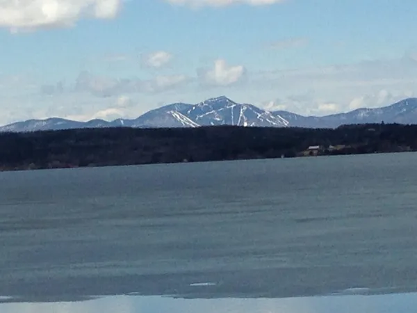 $324,000 | 70 Stagecoach Drive, Newport, VT 05855