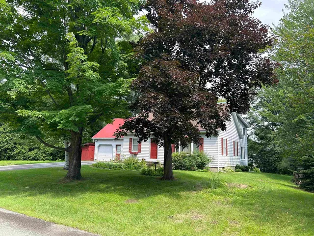 $339,000 | 70 Stagecoach Drive, Newport, VT 05855