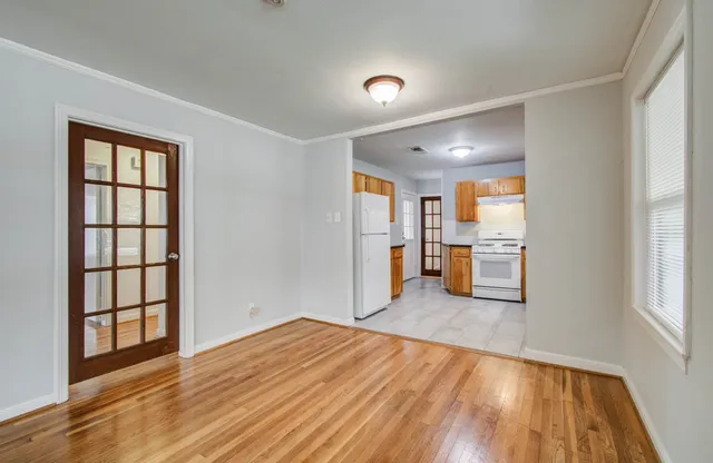 $2,295 | 5519 Huisache Street, Houston, TX 77081