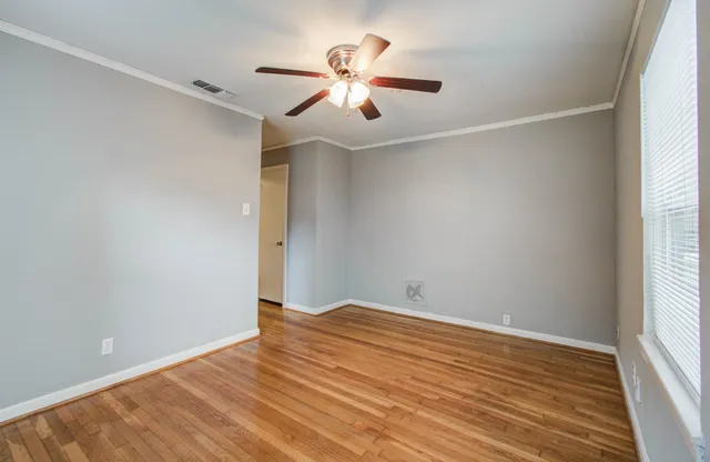 $2,295 | 5519 Huisache Street, Houston, TX 77081