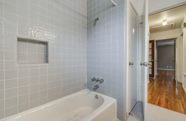 $2,295 | 5519 Huisache Street, Houston, TX 77081